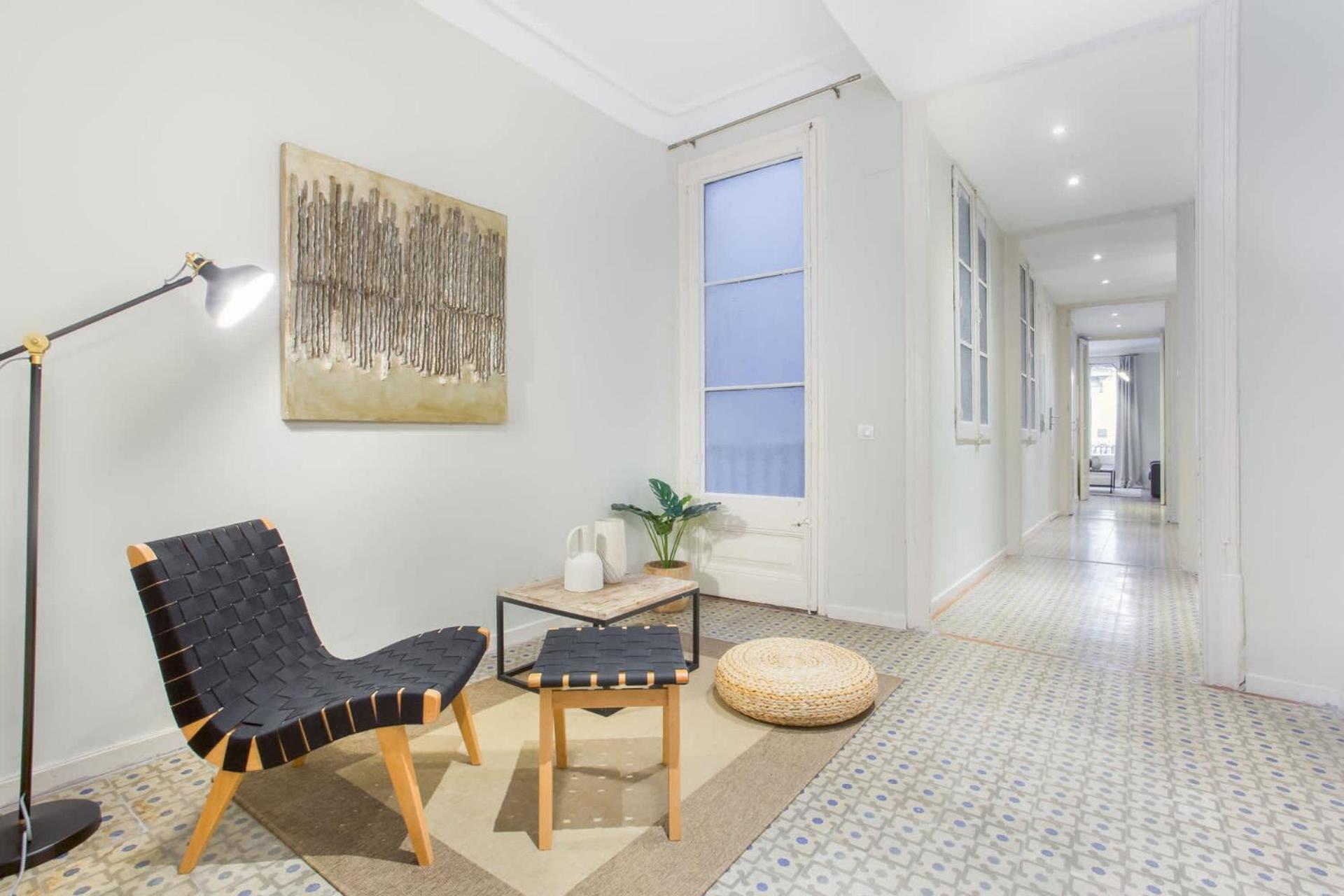 4bedroom With Balcony In Ramblas 3-2 Barcelona