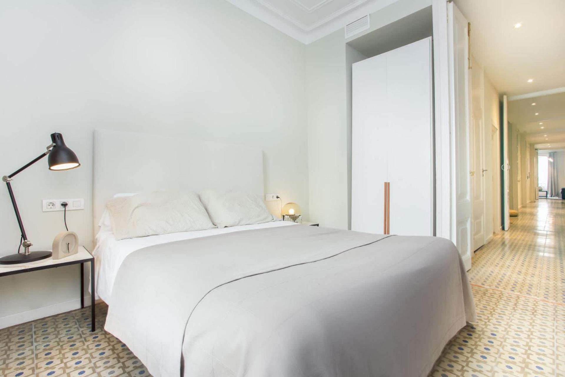 Appartement 4bedroom With Balcony In Ramblas 3-2 *